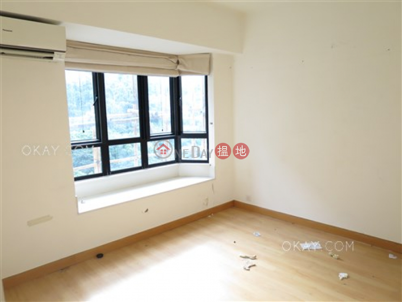 Unique 4 bedroom with balcony & parking | Rental | Nicholson Tower 蔚豪苑 Rental Listings