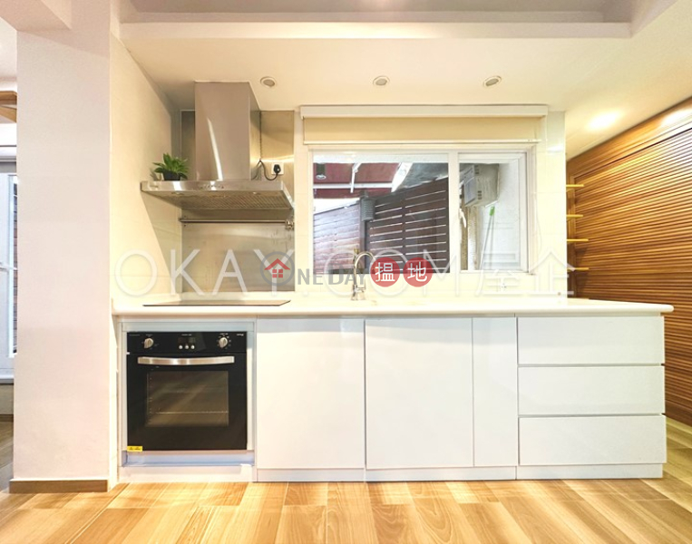 HK$ 7.15M | Hongway Garden Block B | Western District Charming studio with terrace | For Sale
