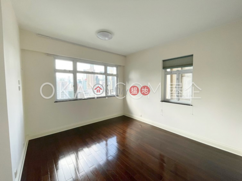 Lovely 2 bedroom with balcony & parking | For Sale | Ewan Court 倚雲閣 Sales Listings