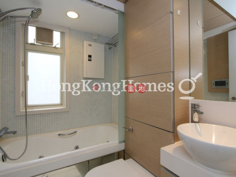 HK$ 34,500/ month Centrestage Central District | 3 Bedroom Family Unit for Rent at Centrestage