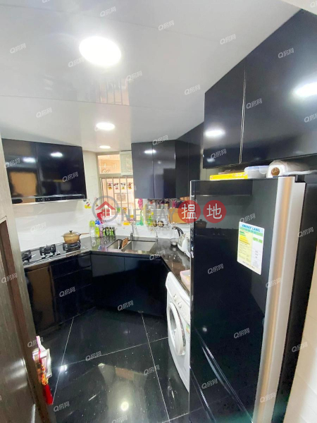 HK$ 13M Block 2 Vision City Tsuen Wan, Block 2 Vision City | 3 bedroom Low Floor Flat for Sale