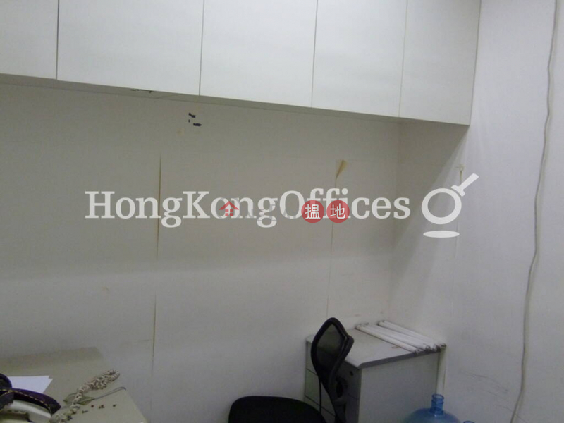 HK$ 51,040/ month | Che San Building Central District | Office Unit for Rent at Che San Building