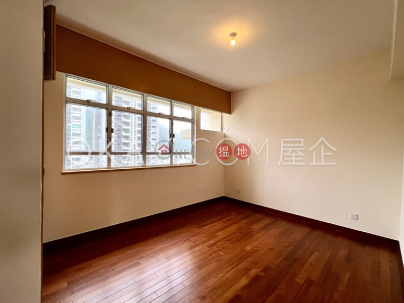 HK$ 62,100/ month | Aurora - Quarters, Wan Chai District Rare 3 bedroom with balcony & parking | Rental