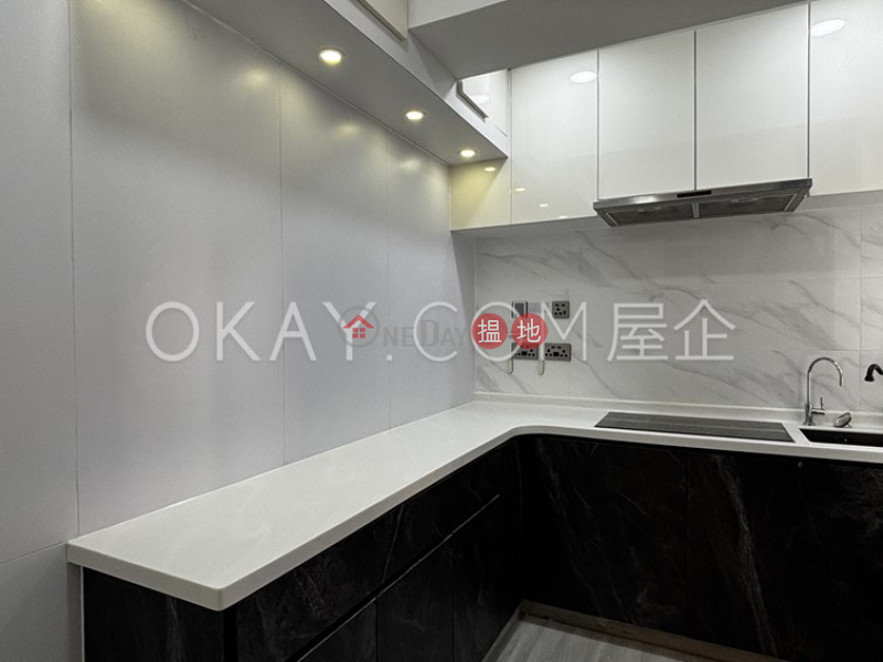 Central Mansion, Middle | Residential | Sales Listings HK$ 7M