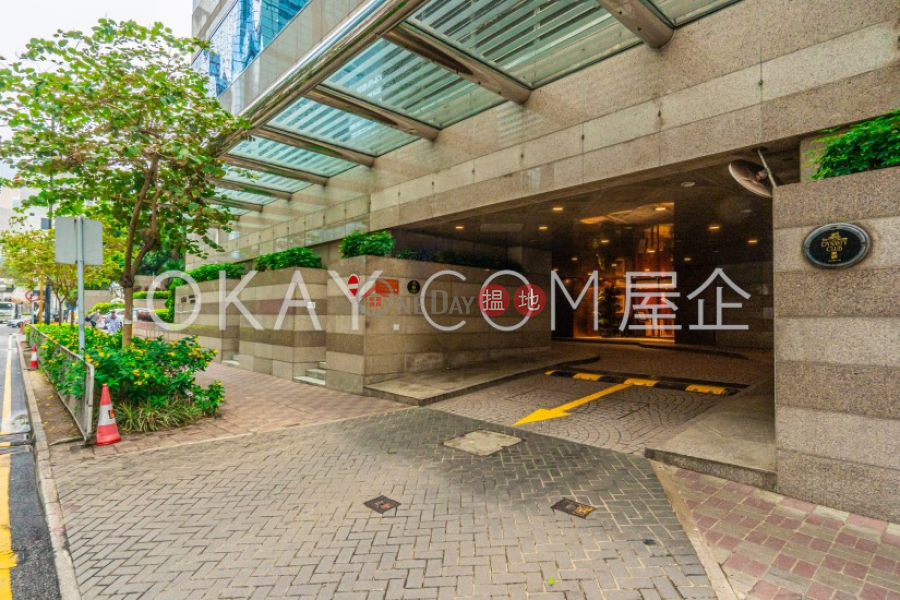 HK$ 65,000/ month | Convention Plaza Apartments | Wan Chai District, Beautiful 3 bedroom with sea views | Rental