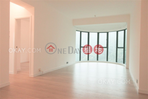 Rare 2 bedroom with parking | Rental, Hillsborough Court 曉峰閣 | Central District (OKAY-R9634)_0