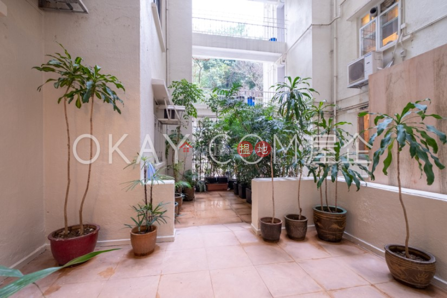 HK$ 39M | Grand House, Central District Stylish 3 bedroom with terrace, balcony | For Sale