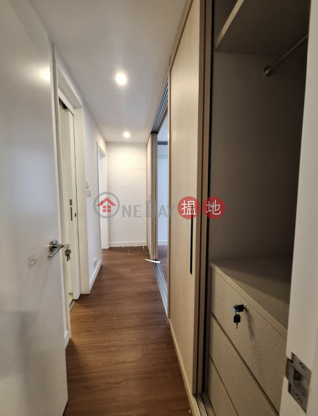 HK$ 30,000/ month | Sherwood Court, Western District | SHERWOOD COURT 3 BED 1 BATH