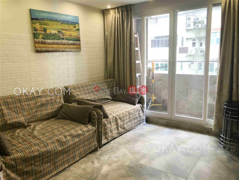 Generous 3 bedroom with balcony | Rental, Chong Hing Building 祥興大廈 Rental Listings | Wan Chai District (OKAY-R4821)