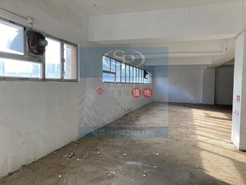 Property Search Hong Kong | OneDay | Industrial Rental Listings, Kwai Chung Worsted Mills: suitable for storage, allowable to enter 40\' container, with unloading platform