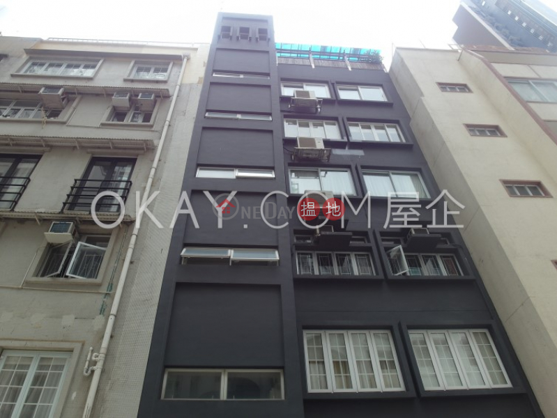 HK$ 45,000/ month | 3 Prince\'s Terrace, Western District, Luxurious 1 bedroom on high floor with rooftop | Rental