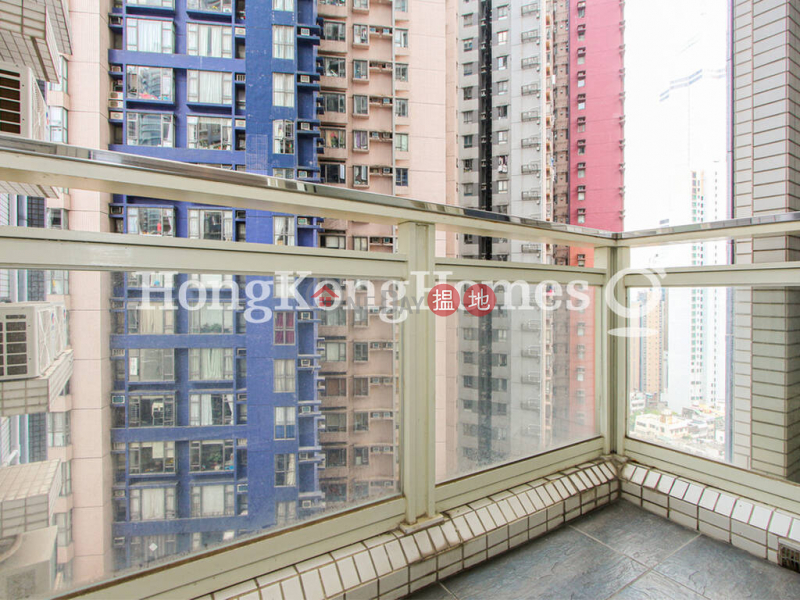 3 Bedroom Family Unit for Rent at Centrestage | 108 Hollywood Road | Central District, Hong Kong, Rental, HK$ 35,000/ month