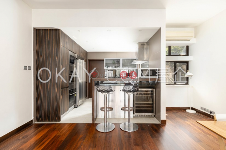 HK$ 53,000/ month Fulham Garden, Western District | Efficient 3 bedroom with balcony & parking | Rental