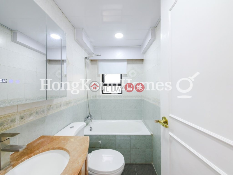 HK$ 39,000/ month | Royal Court | Wan Chai District | 3 Bedroom Family Unit for Rent at Royal Court