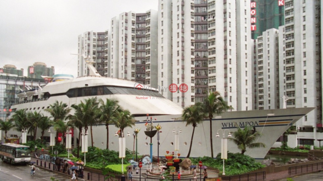 3 Bedroom Family Flat for Sale in Whampoa Garden | Harbourfront 海濱廣場 Sales Listings