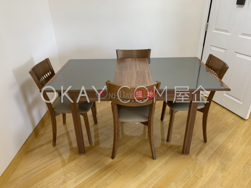 Nicely kept 3 bedroom with sea views & balcony | Rental | (T-33) Pine Mansion Harbour View Gardens (West) Taikoo Shing 太古城海景花園(西)青松閣 (33座) Rental Listings