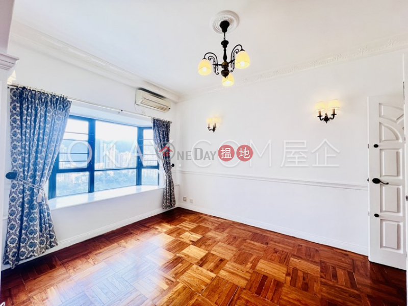 Stylish 3 bedroom on high floor with balcony & parking | Rental | Beverly Hill 比華利山 Rental Listings