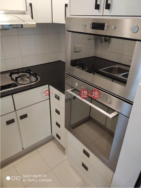 Flat for Rent in Tower 1 Hoover Towers, Wan Chai | Tower 1 Hoover Towers 海華苑1座 Rental Listings