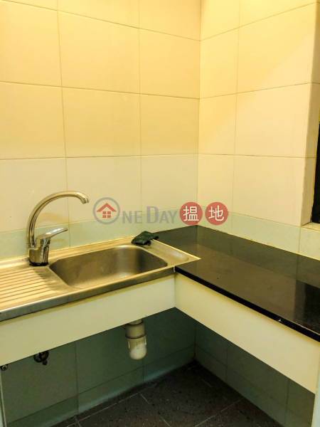 Near MTR station en-suite bedroom, 116C Pei Ho Street | Cheung Sha Wan, Hong Kong | Rental | HK$ 6,800/ month