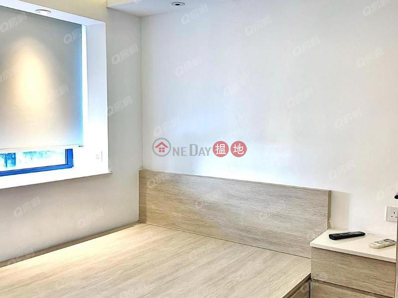 HK$ 18,000/ month V Happy Valley Wan Chai District V Happy Valley | 2 bedroom Low Floor Flat for Rent