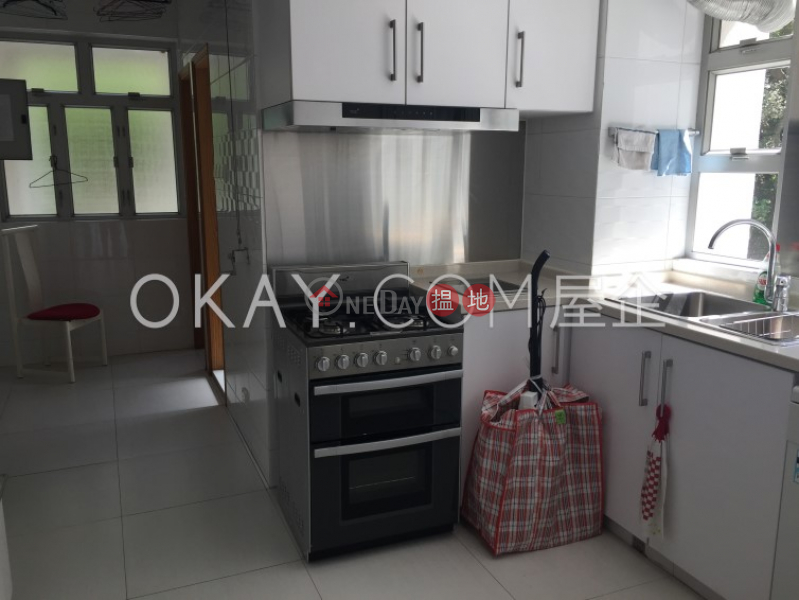 Efficient 3 bedroom with balcony & parking | Rental | Block A Cape Mansions 翠海別墅A座 Rental Listings