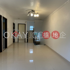 Generous house on high floor with rooftop & balcony | Rental | Sheung Yeung Village House 上洋村村屋 _0