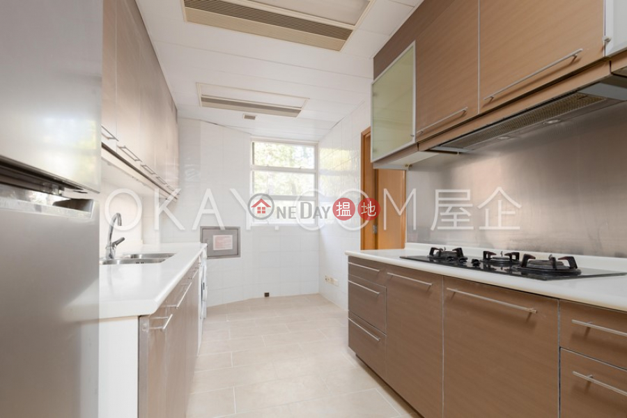 HK$ 85,000/ month Ho\'s Villa Southern District, Stylish 3 bedroom with balcony & parking | Rental