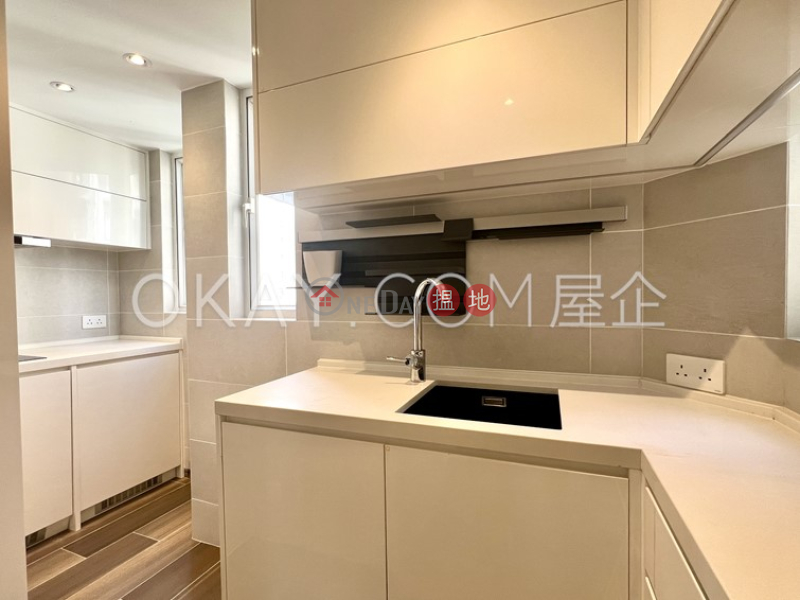 HK$ 26,000/ month, Tim Po Court Central District | Lovely 1 bedroom in Mid-levels West | Rental