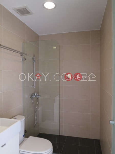 HK$ 21M | Pak Fai Mansion Central District, Efficient 3 bedroom on high floor with parking | For Sale