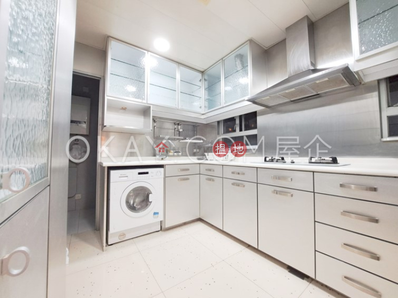 HK$ 33,500/ month, Carlos Court, Western District Luxurious 2 bedroom in Mid-levels West | Rental