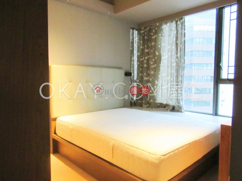 HK$ 36,800/ month The Oakhill | Wan Chai District Nicely kept 2 bedroom with balcony | Rental