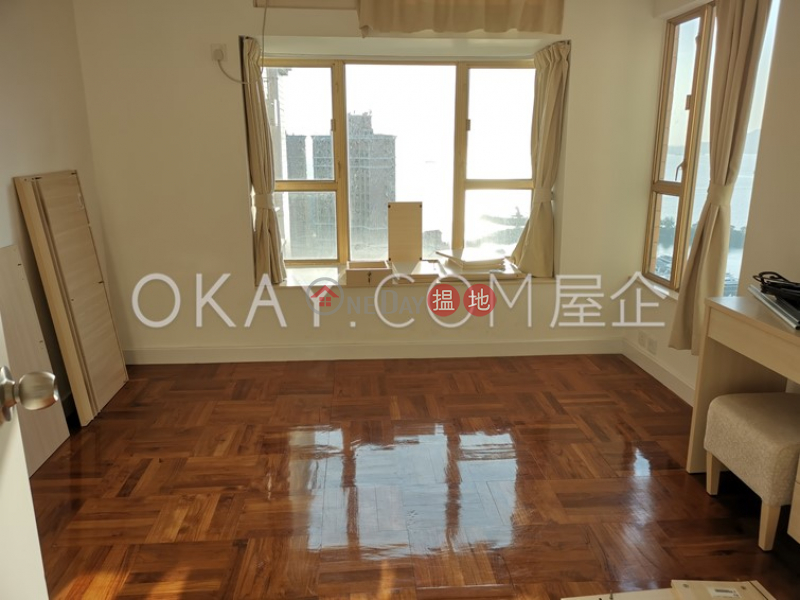 HK$ 36,800/ month, Hong Kong Gold Coast Block 8 Tuen Mun | Elegant 4 bedroom on high floor with rooftop & balcony | Rental