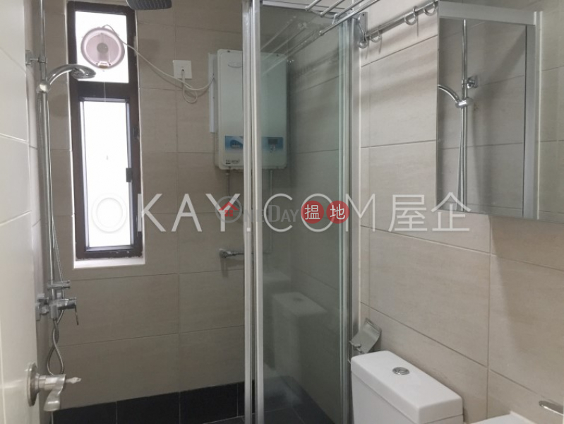 Intimate 3 bedroom with balcony | Rental, Discovery Bay, Phase 3 Hillgrove Village, Glamour Court 愉景灣 3期 康慧台 康頤閣 Rental Listings | Lantau Island (OKAY-R32745)