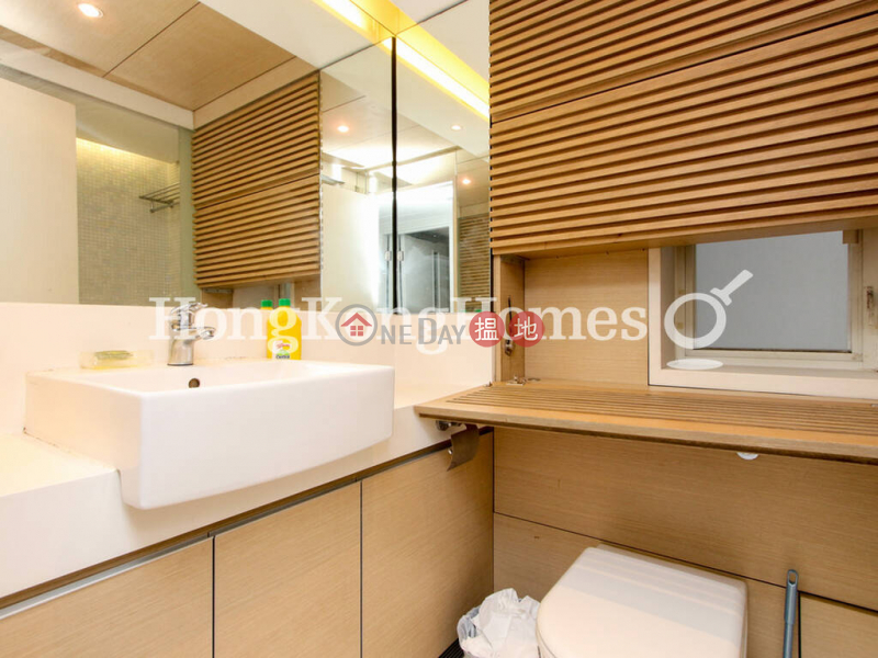 2 Bedroom Unit for Rent at Centrestage | 108 Hollywood Road | Central District Hong Kong, Rental | HK$ 28,000/ month