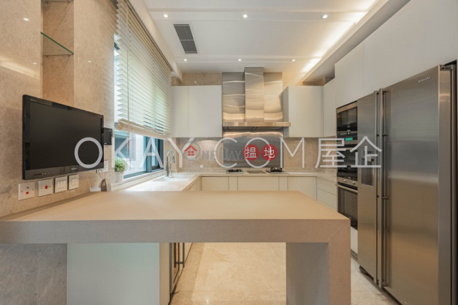 HK$ 130M, The Hazelton | Southern District | Luxurious house with rooftop & parking | For Sale