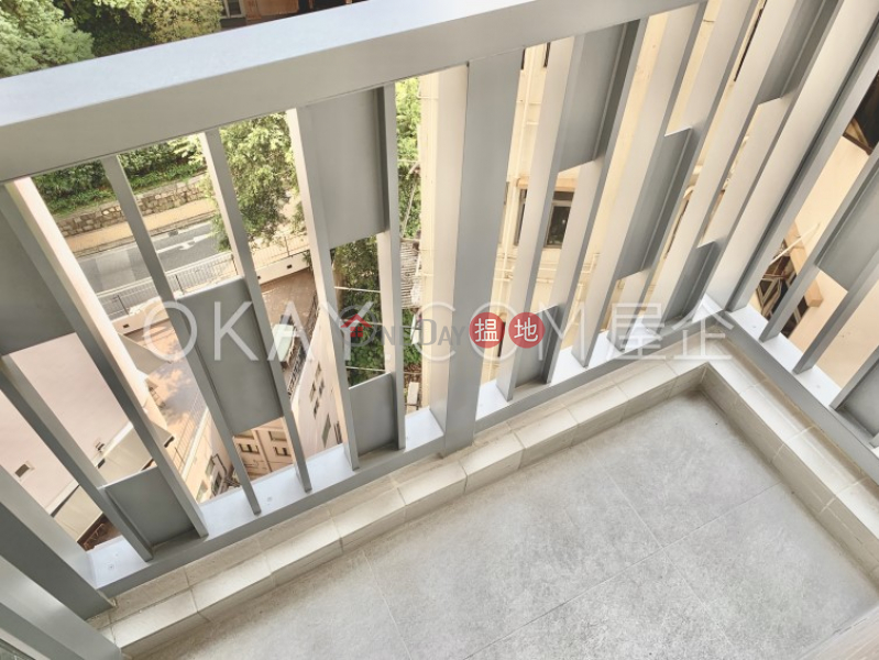 HK$ 33,000/ month | Resiglow Pokfulam | Western District Nicely kept 2 bedroom with balcony | Rental