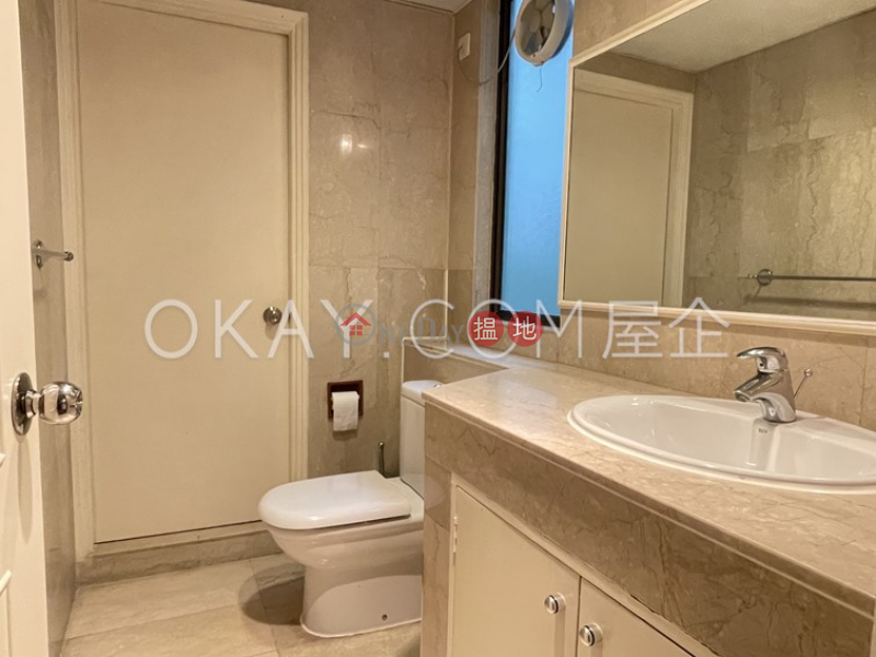 Luxurious 5 bedroom with balcony & parking | Rental | Fairview Court 富慧閣 Rental Listings