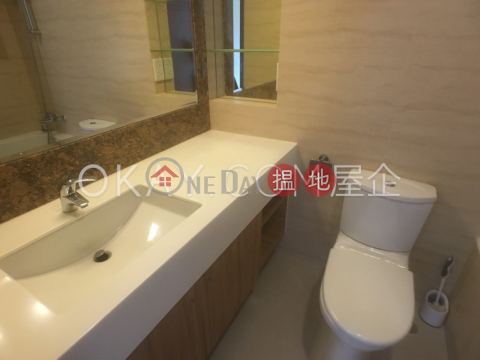 Stylish 3 bedroom with balcony & parking | Rental | Ronsdale Garden 龍華花園 _0