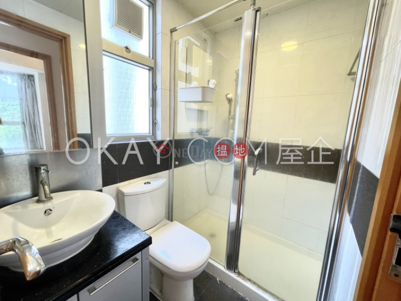 HK$ 8M, Manhattan Avenue, Western District, Charming 2 bedroom with balcony | For Sale
