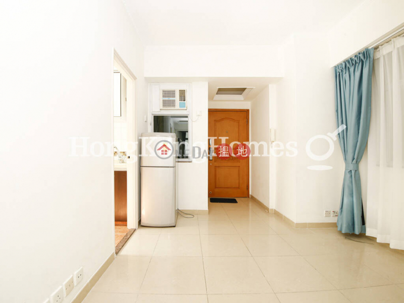Property Search Hong Kong | OneDay | Residential Rental Listings | 3 Bedroom Family Unit for Rent at Gold Jade Mansion