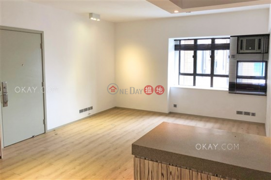 Property Search Hong Kong | OneDay | Residential | Rental Listings Rare 2 bedroom in Mid-levels West | Rental