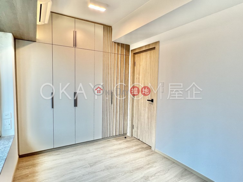 HK$ 29,000/ month | Peach Blossom, Western District Cozy 2 bedroom in Mid-levels West | Rental