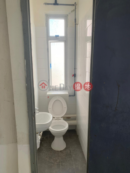開揚L窗.內厠，可連租約售.回報高-13建發街 | 屯門|香港-出售|HK$ 230萬