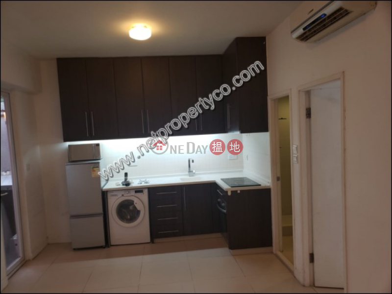 HK$ 25,000/ month, 45-47 Sai Street, Central District, 1-bedroom unit for lease in Sheung Wan