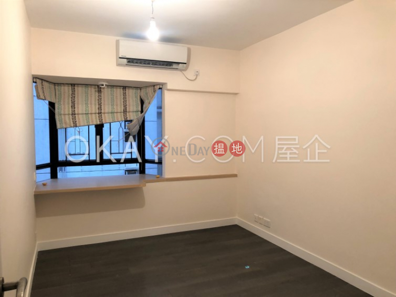 HK$ 39M, Yukon Court, Western District, Lovely 3 bedroom on high floor with balcony & parking | For Sale
