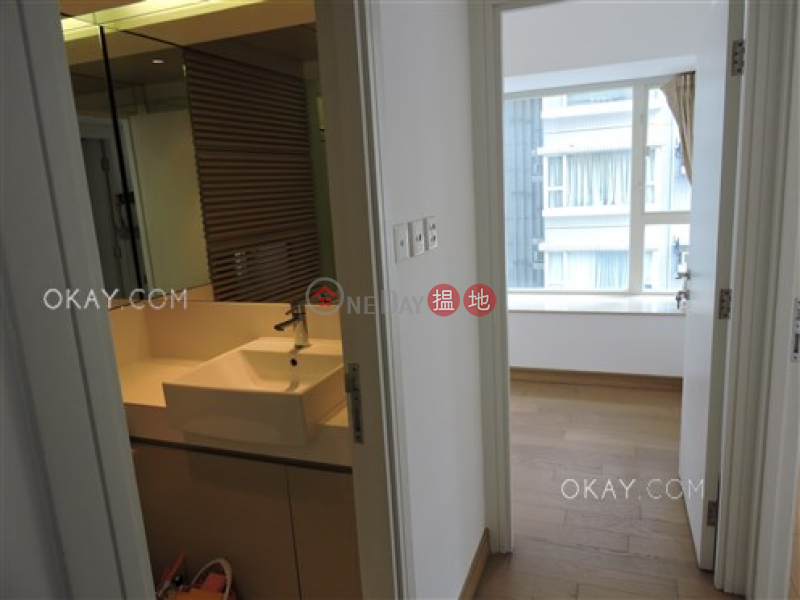 HK$ 26,000/ month Centrestage, Central District | Generous 2 bedroom on high floor with balcony | Rental