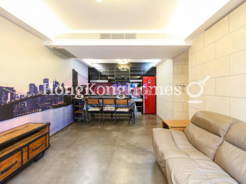3 Bedroom Family Unit for Rent at Blessings Garden 95 Robinson Road | Western District, Hong Kong, Rental | HK$ 37,000/ month