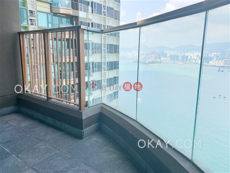 HK$ 40,000/ month, Tower 6 Grand Promenade Eastern District | Unique 3 bedroom on high floor with sea views & balcony | Rental