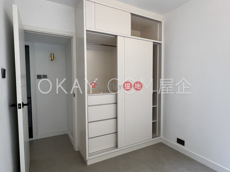 Elegant 3 bedroom with balcony | Rental, Pine Gardens 松苑 Rental Listings | Wan Chai District (OKAY-R50941)
