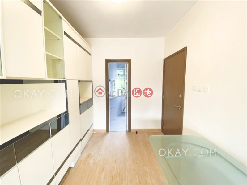 Unique 2 bedroom with balcony | Rental, Wing Hing Court 永興閣 Rental Listings | Eastern District (OKAY-R277143)